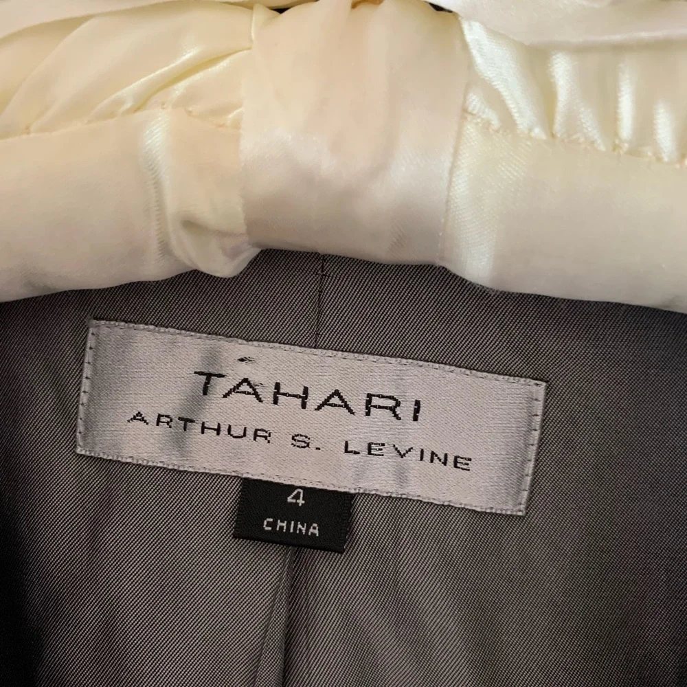 Tahari Arthur S. Levine blazer navy size 4 - Picture 3 of 5